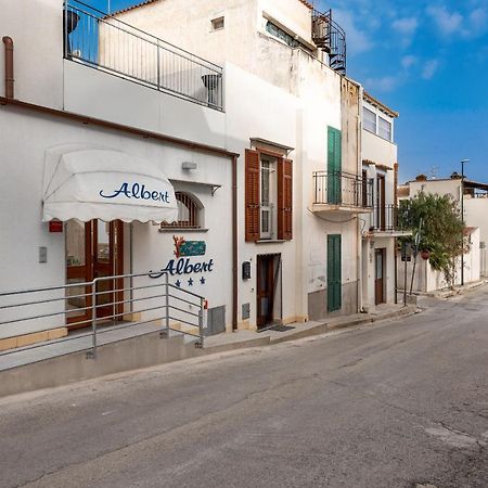 Albert Rooms & Breakfast San Vito Lo Capo Buitenkant foto
